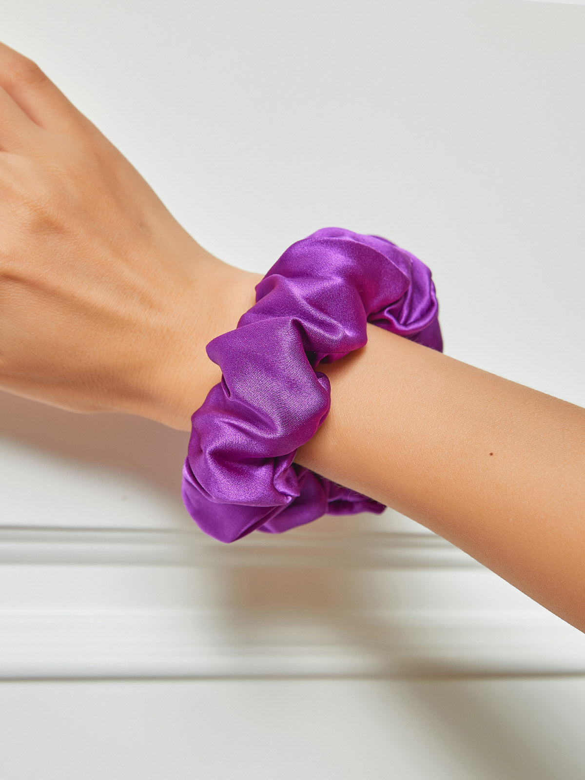 SilkSilky US 19Momme Pure Silk Scrunchie Violet 001