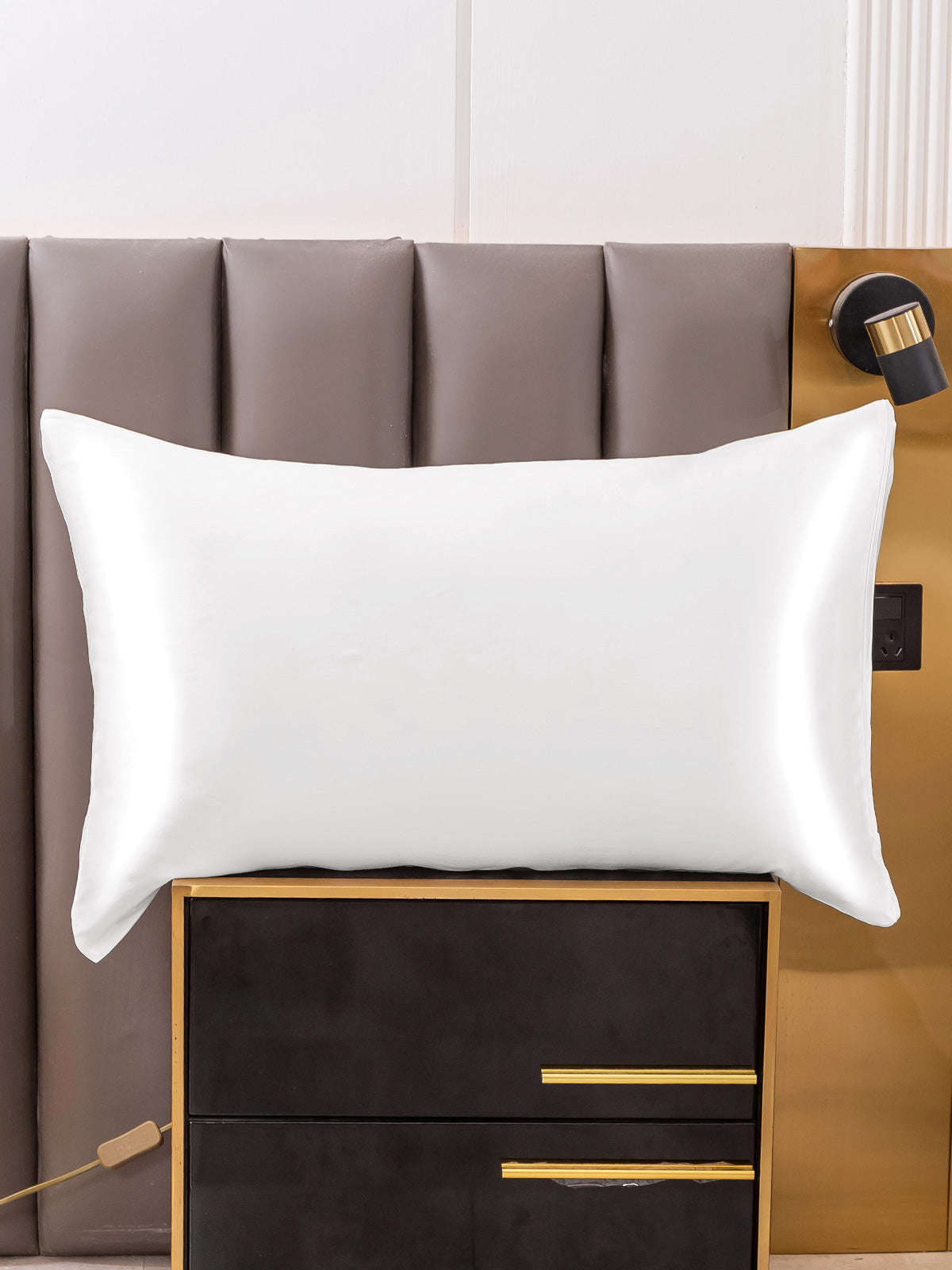 SilkSilky US 22Momme Pure Silk Pillowcase White 001