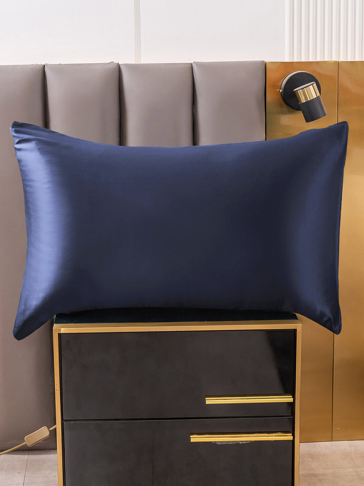 SilkSilky US 30Momme Pure Silk Pillowcase DarkBlue 001